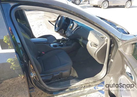 2019 Chevrolet Malibu 1Ls z USA, uszkodzony, nr VIN 1G1ZB5ST4KF131110